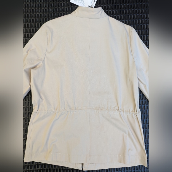 New With Tags Size 14 Brooks Brothers 346 Cream Coat - Picture 2 of 10